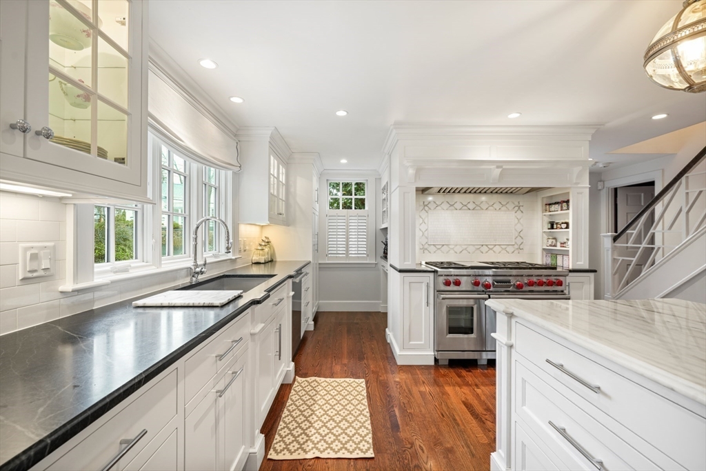 17 Ravine Road