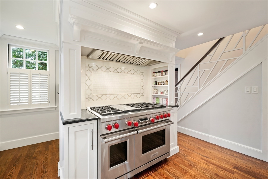 17 Ravine Road