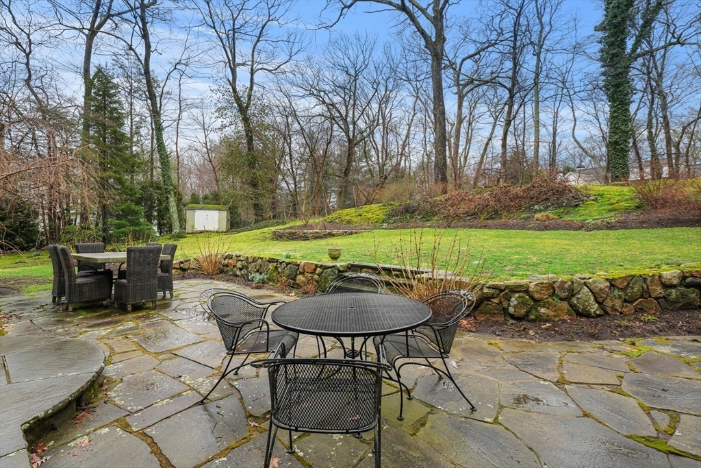 17 Ravine Road