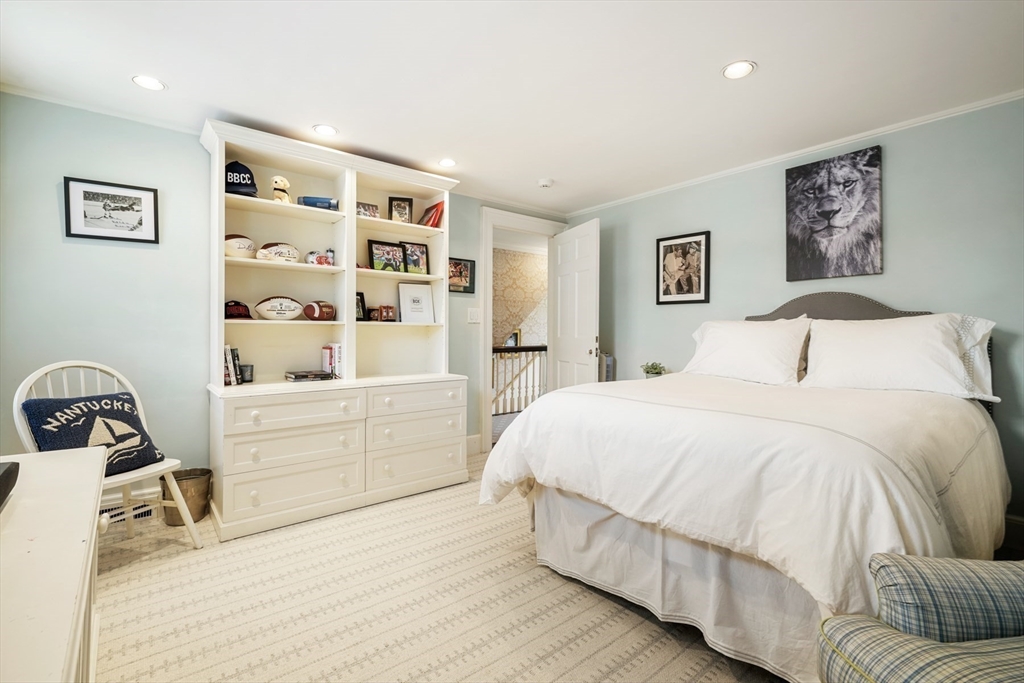 17 Ravine Road
