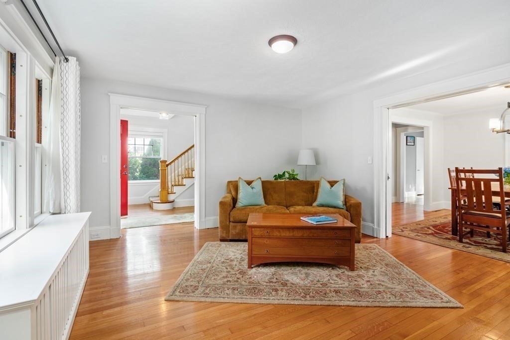 23 Glen Road