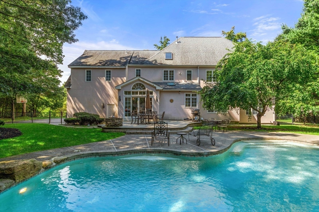 5 Andrea Drive