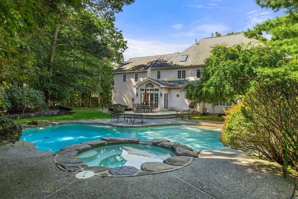 5 Andrea Drive