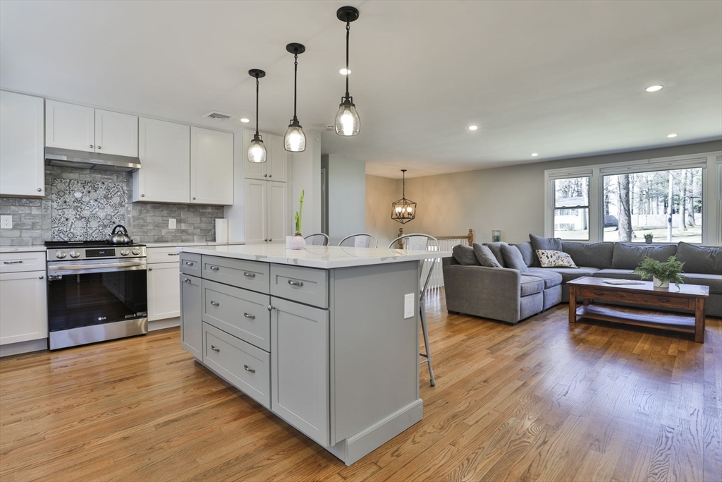 46 Crestwood Drive
