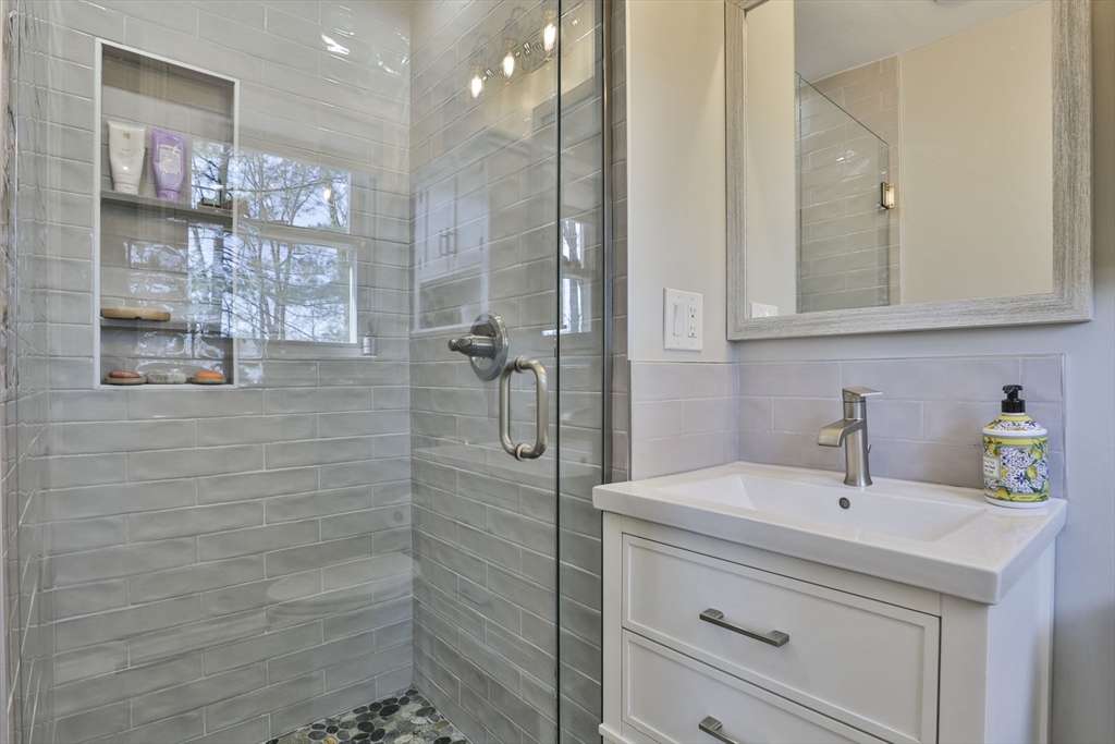 46 Crestwood Drive