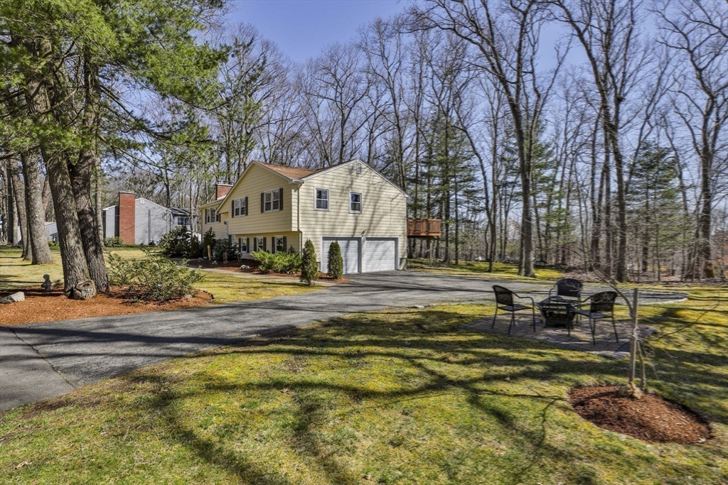 46 Crestwood Drive