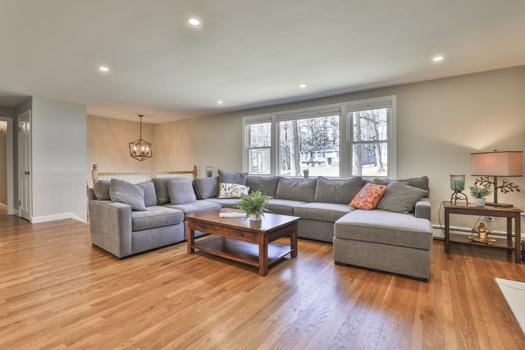 46 Crestwood Drive
