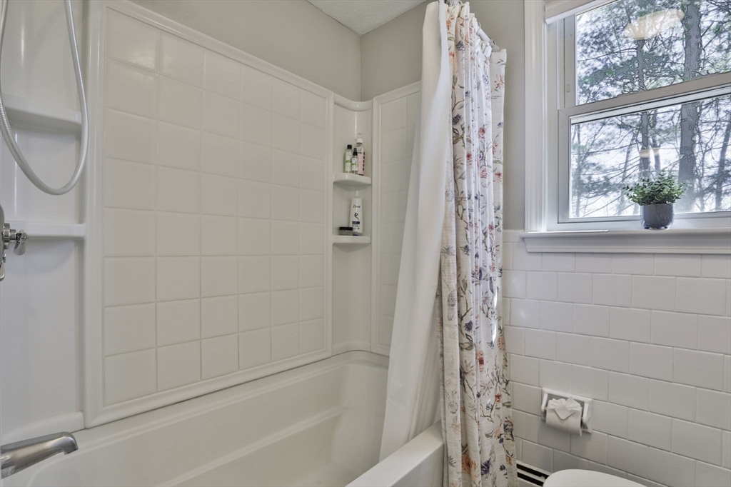 46 Crestwood Drive