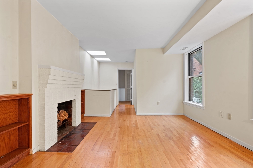 51 Mt Vernon Street # 1A