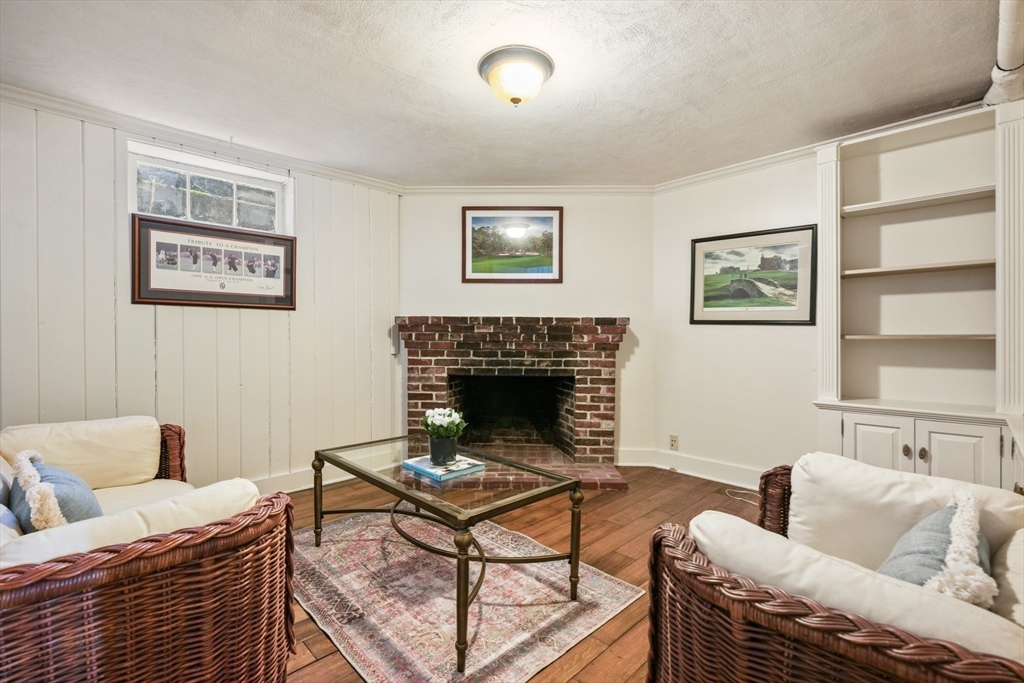 21 Alden Road
