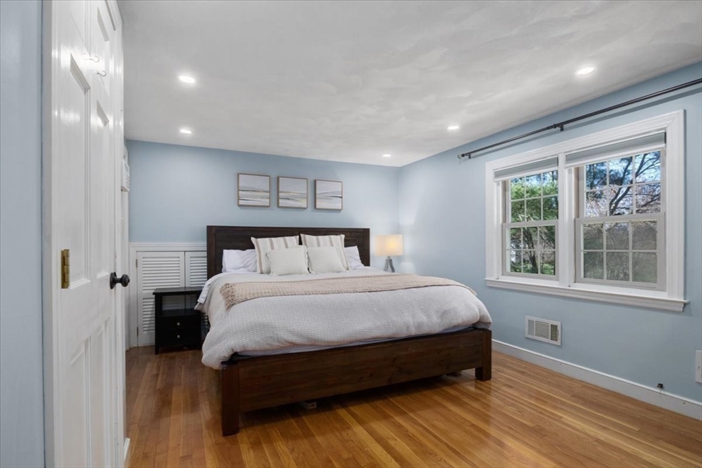 28 Woodard Road