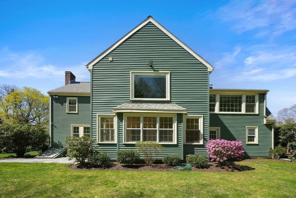 14 Meadowbrook Road