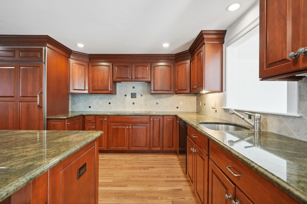 14 Meadowbrook Road