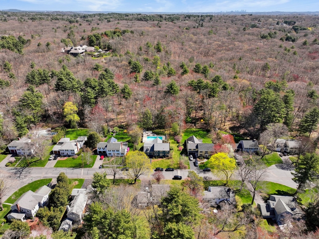 14 Meadowbrook Road