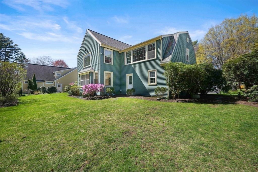 14 Meadowbrook Road