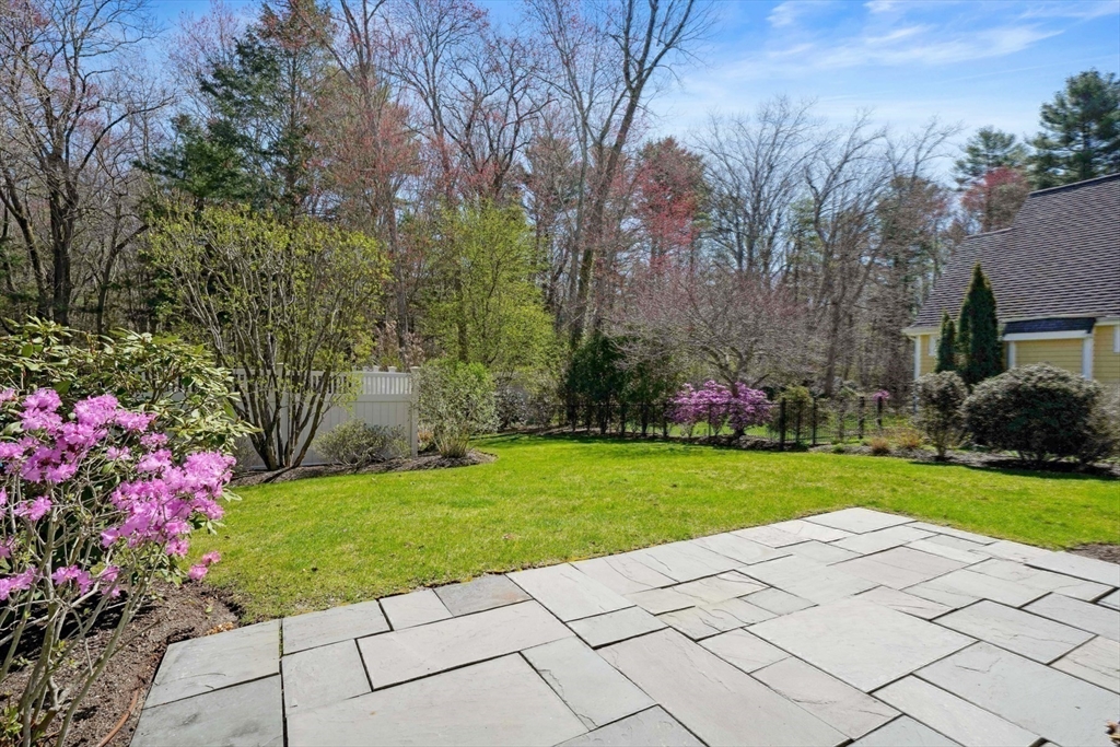 14 Meadowbrook Road