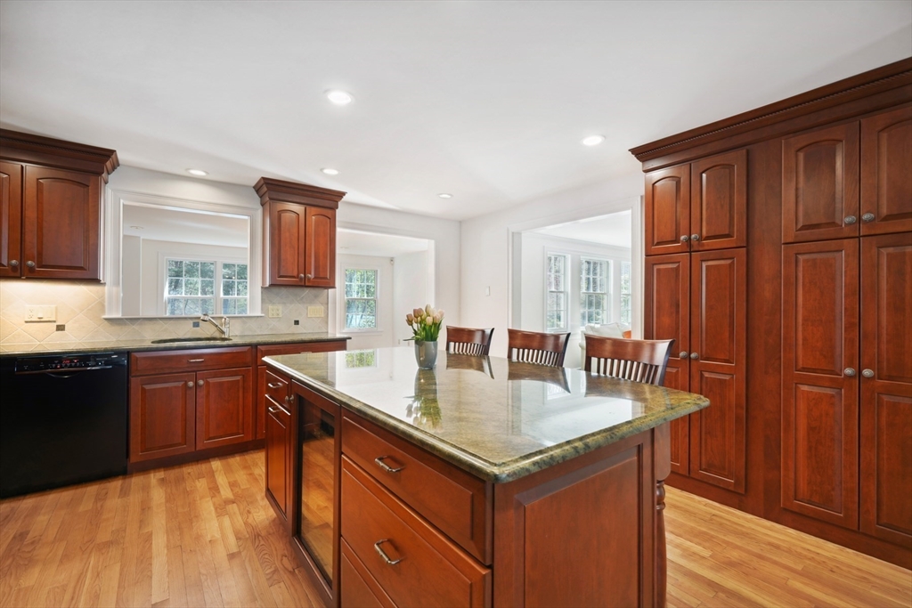 14 Meadowbrook Road