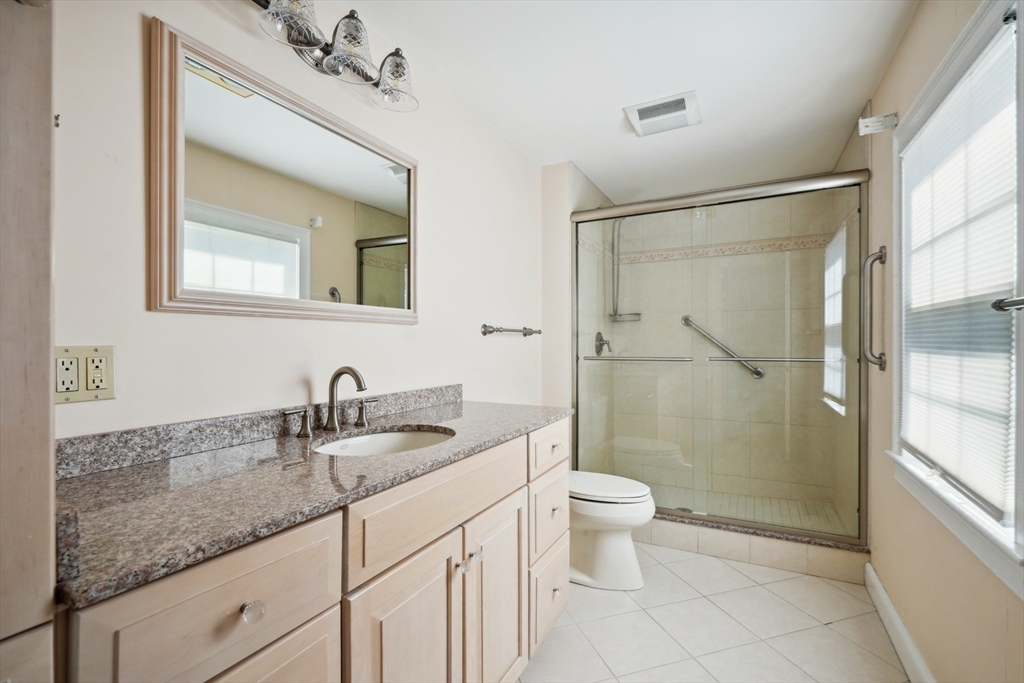 14 Meadowbrook Road