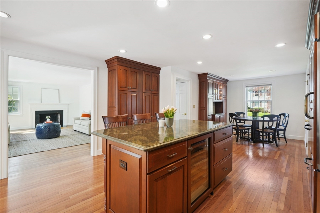 14 Meadowbrook Road