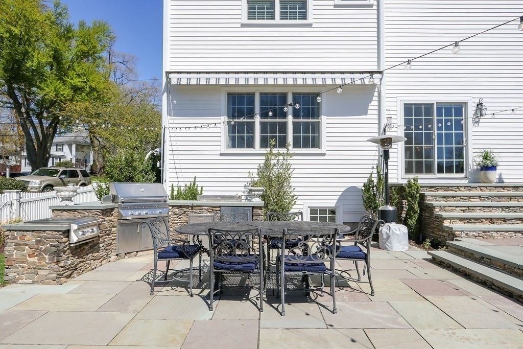 143 Falcon Street