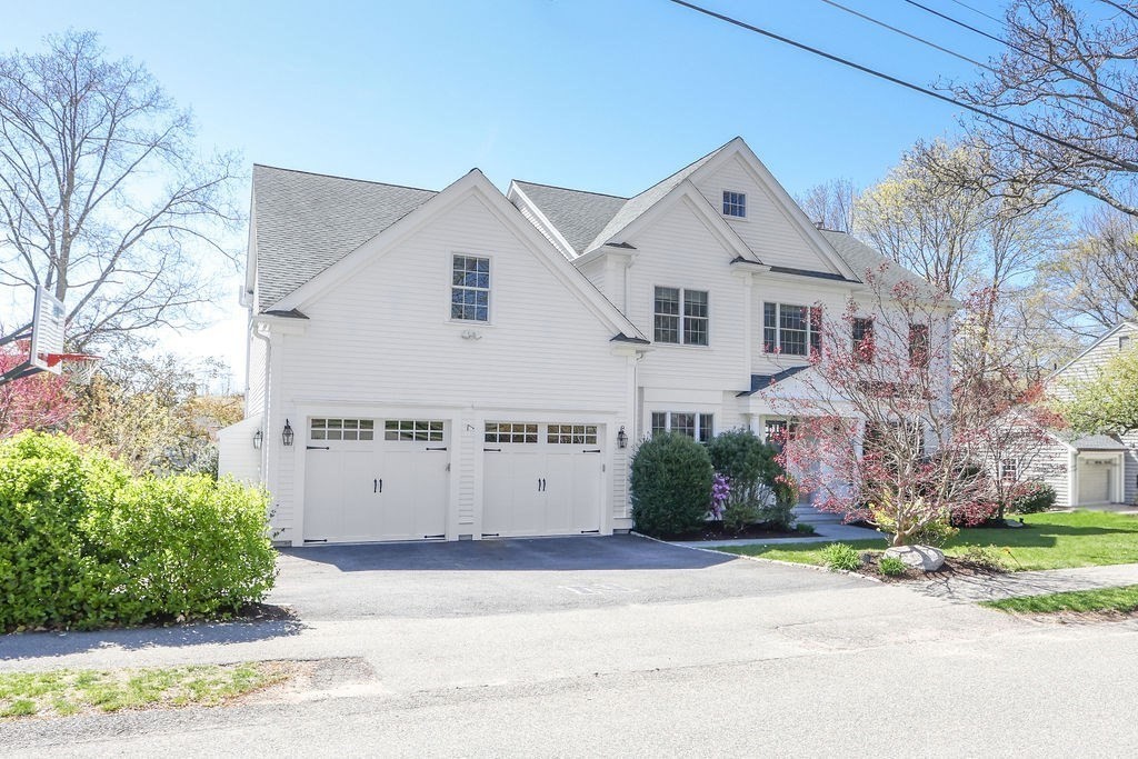 143 Falcon Street