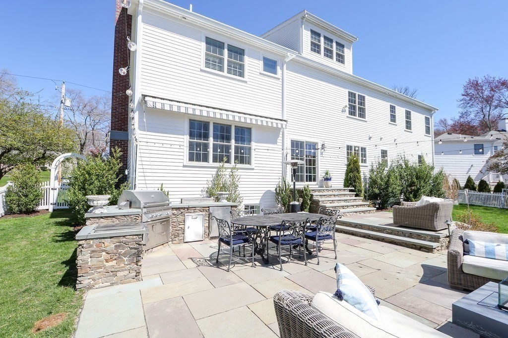 143 Falcon Street