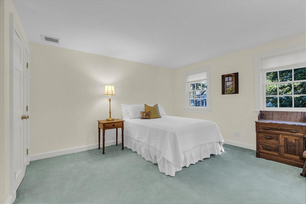 15 Rockridge Road