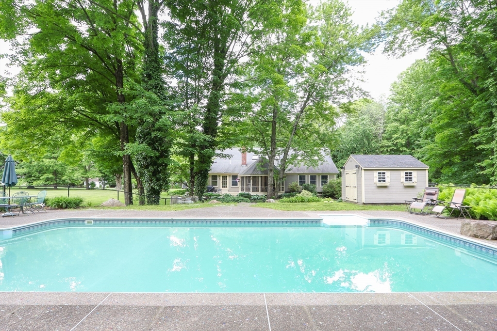 36 Pleasant Street