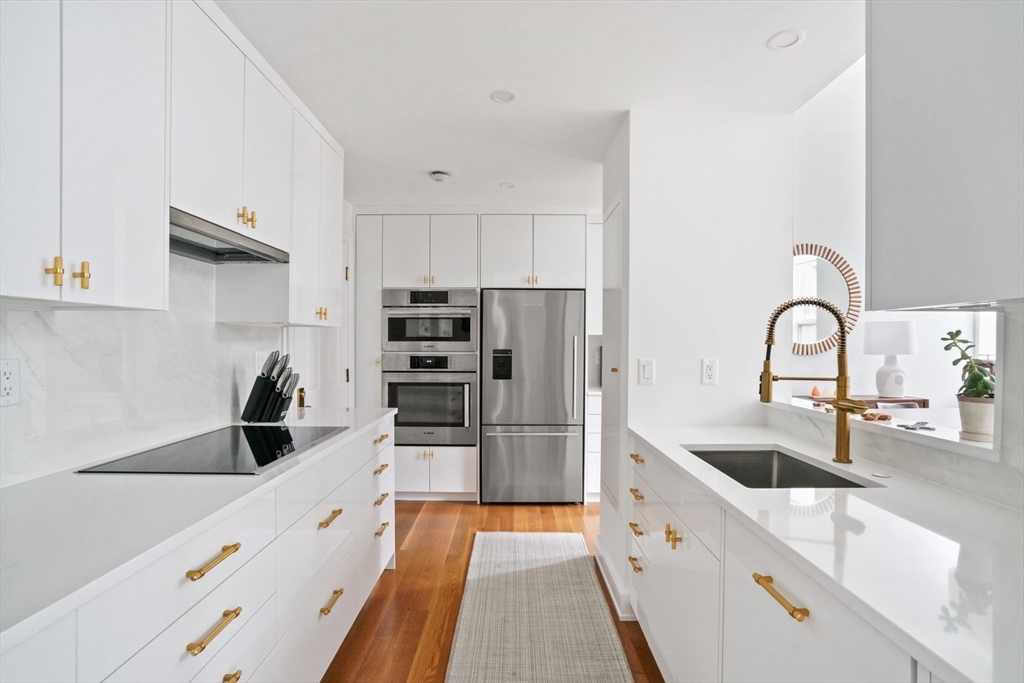 40 Seaver Street # 8