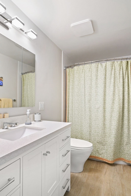 40 Seaver Street # 8
