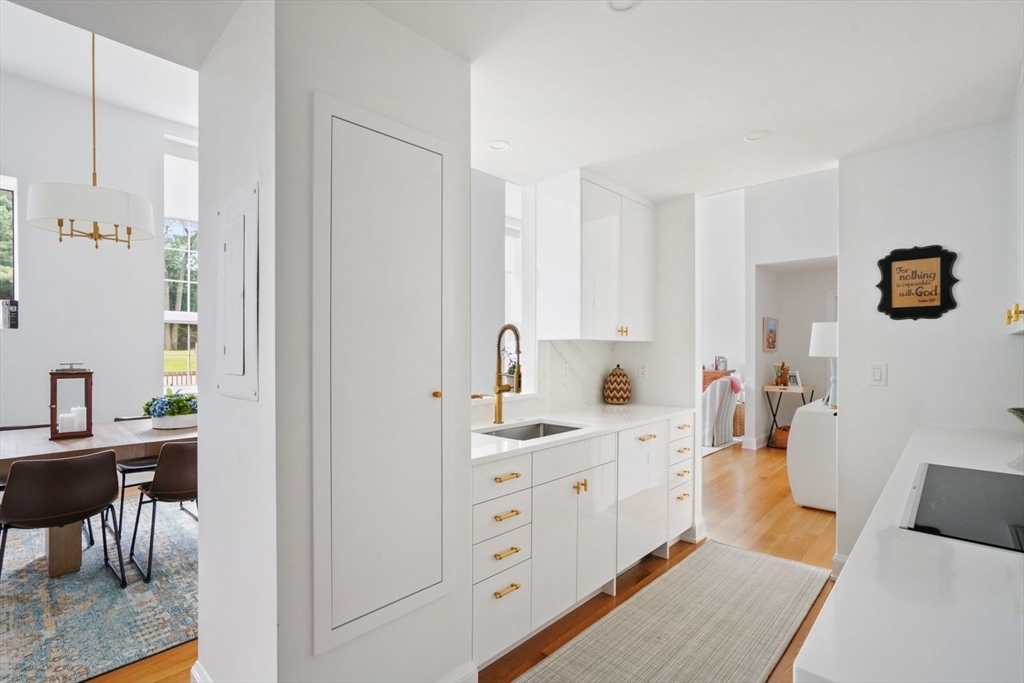 40 Seaver Street # 8