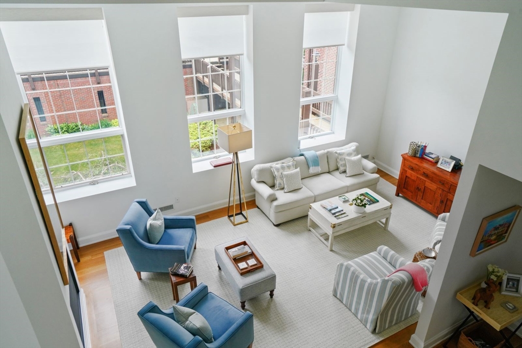 40 Seaver Street # 8