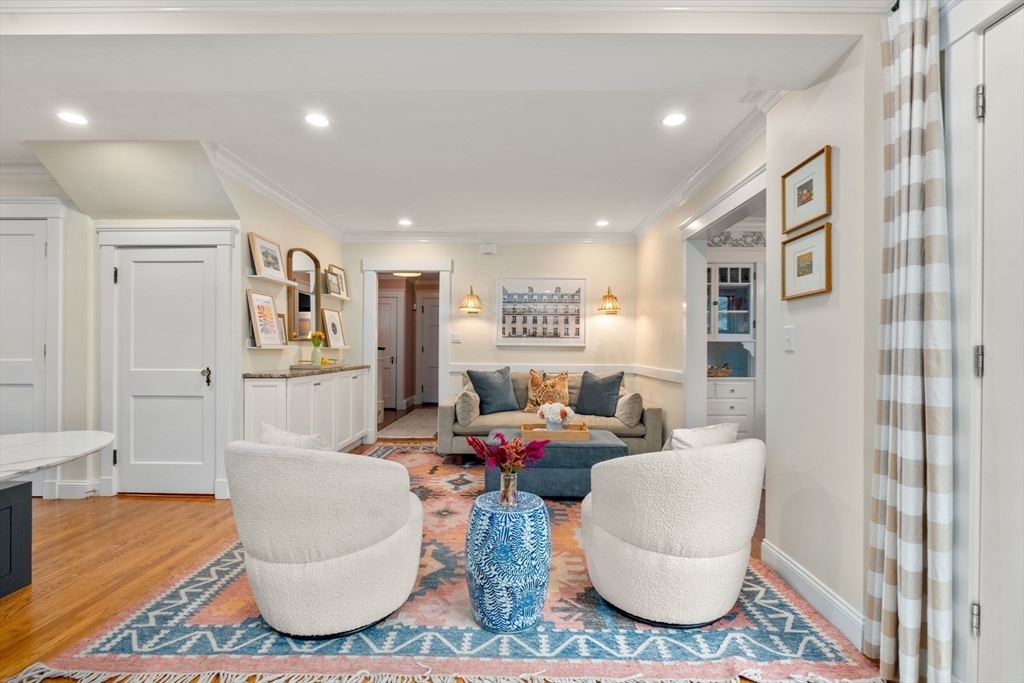 4 Strathmore Road