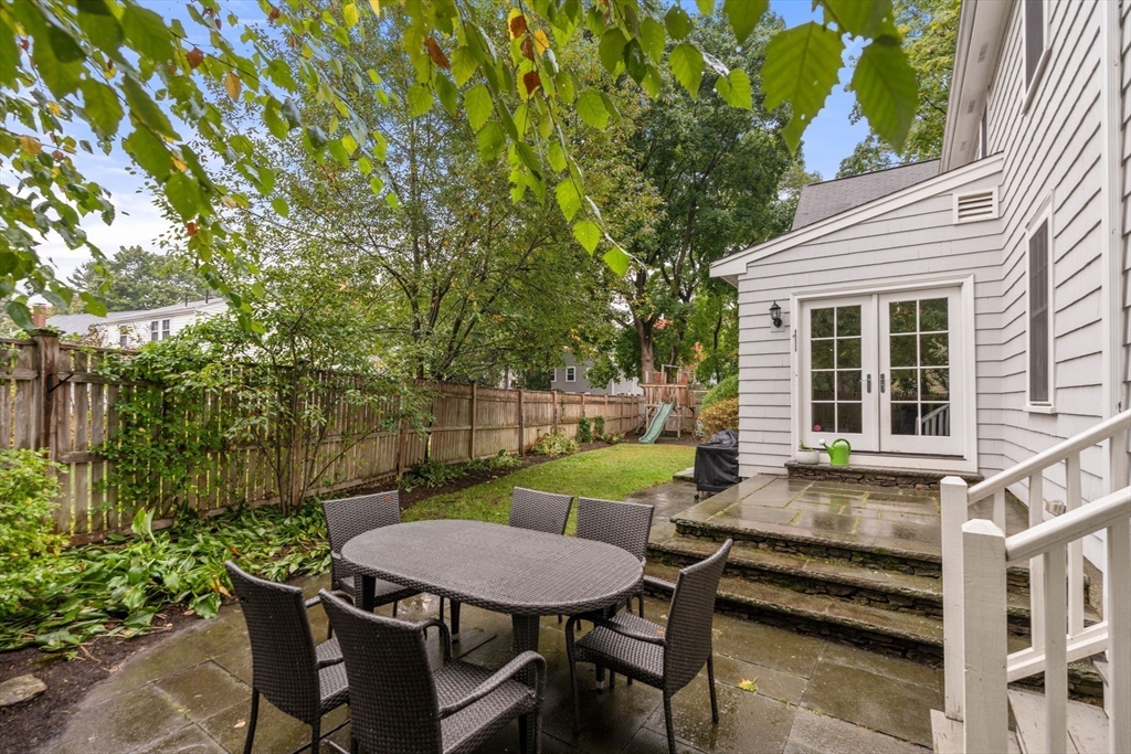 4 Strathmore Road