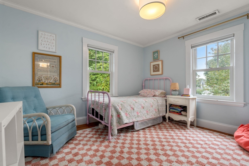 4 Strathmore Road