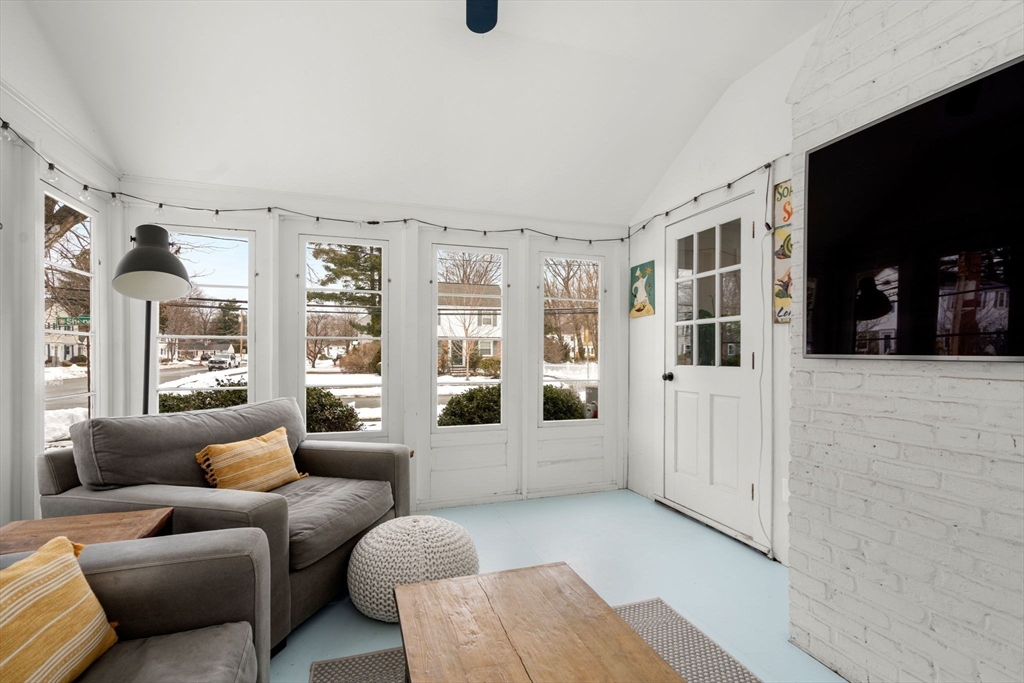 1 Sherwood Road