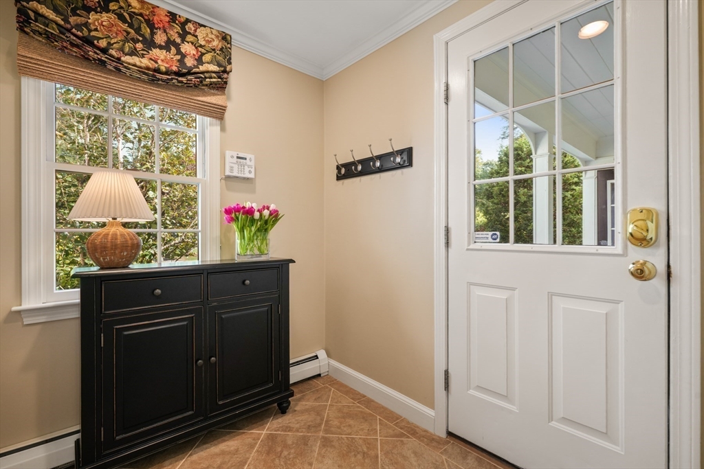 51 Meadowbrook Road