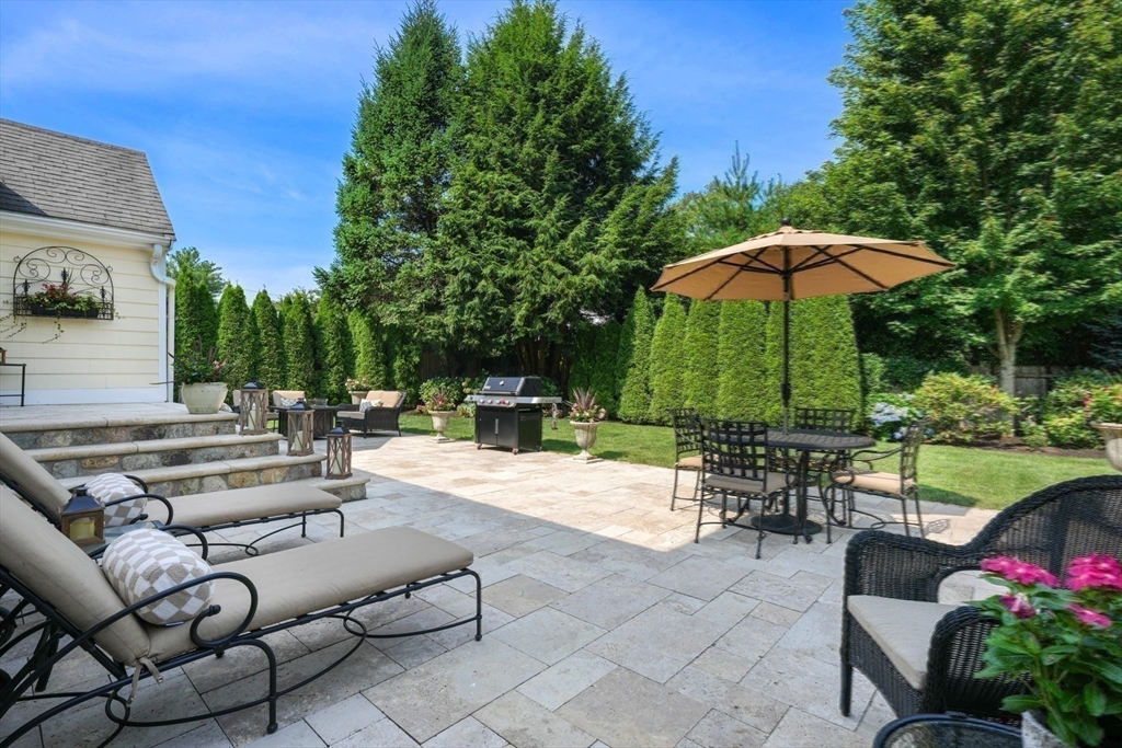 51 Meadowbrook Road