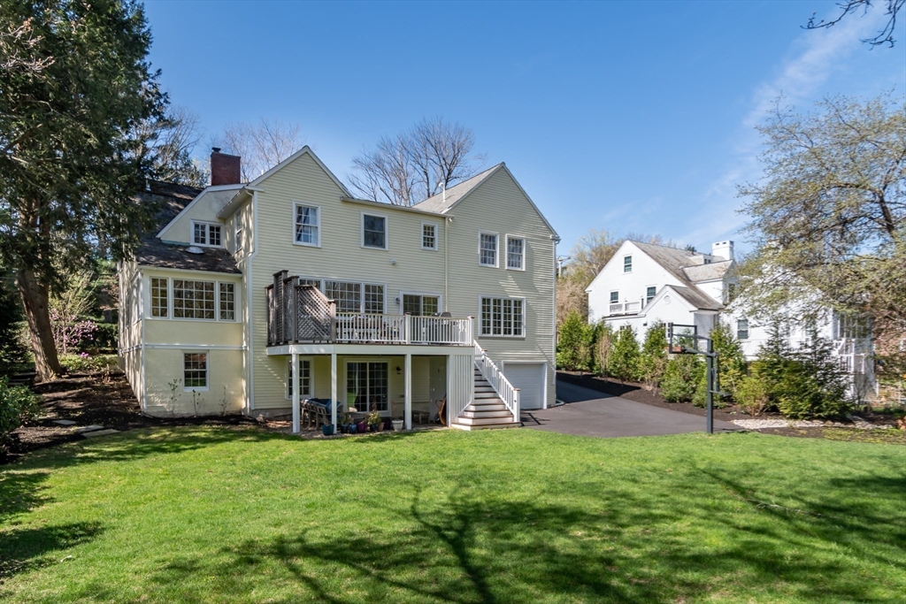 108 Forest St