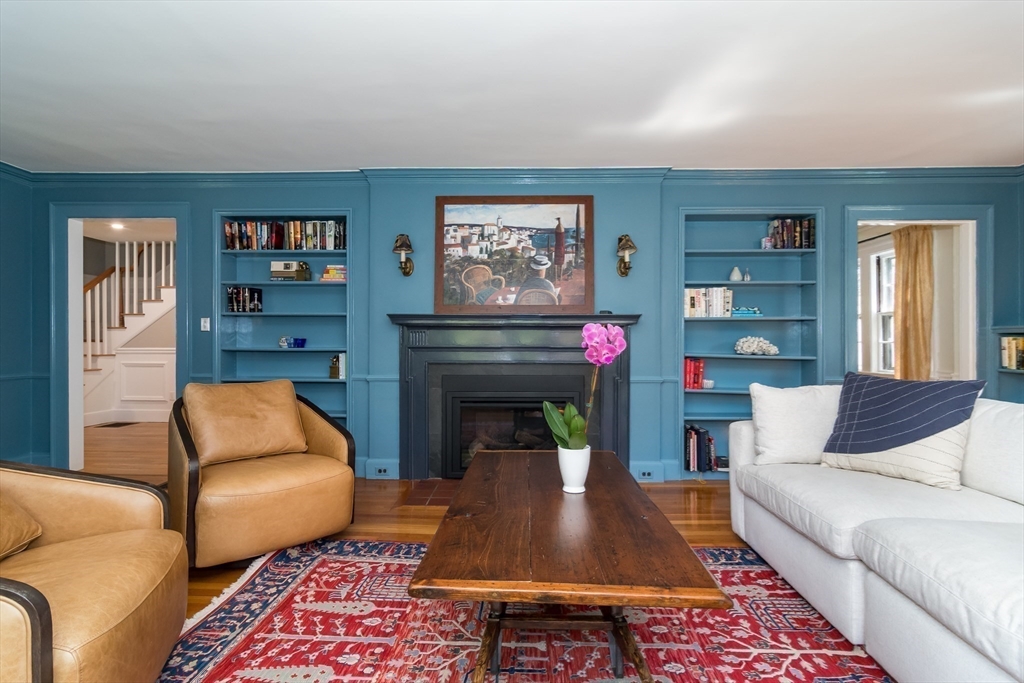 108 Forest St