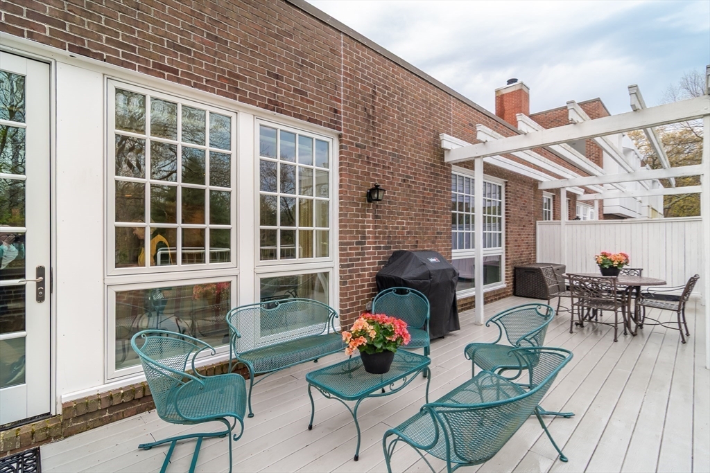 63 Garden Rd # C1