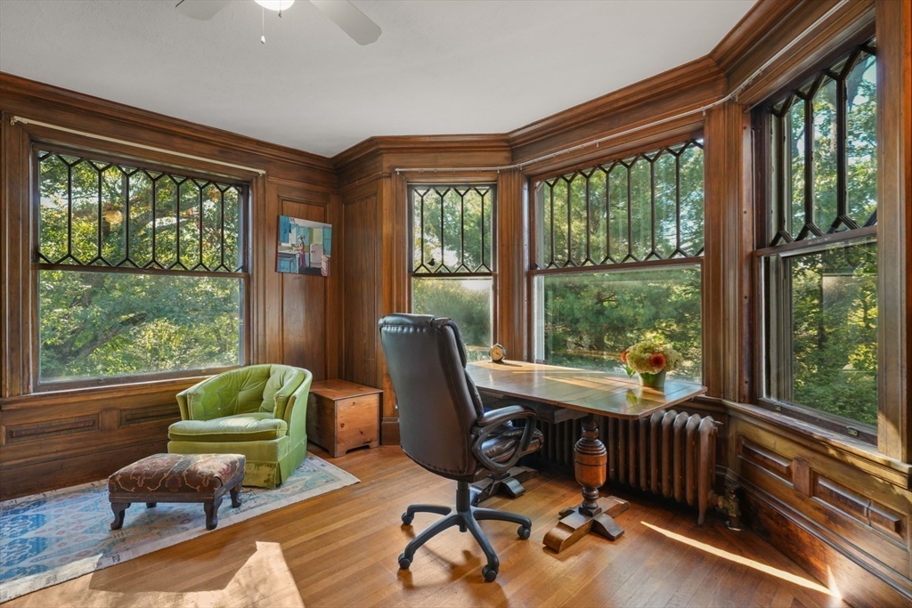51 Abbott Road