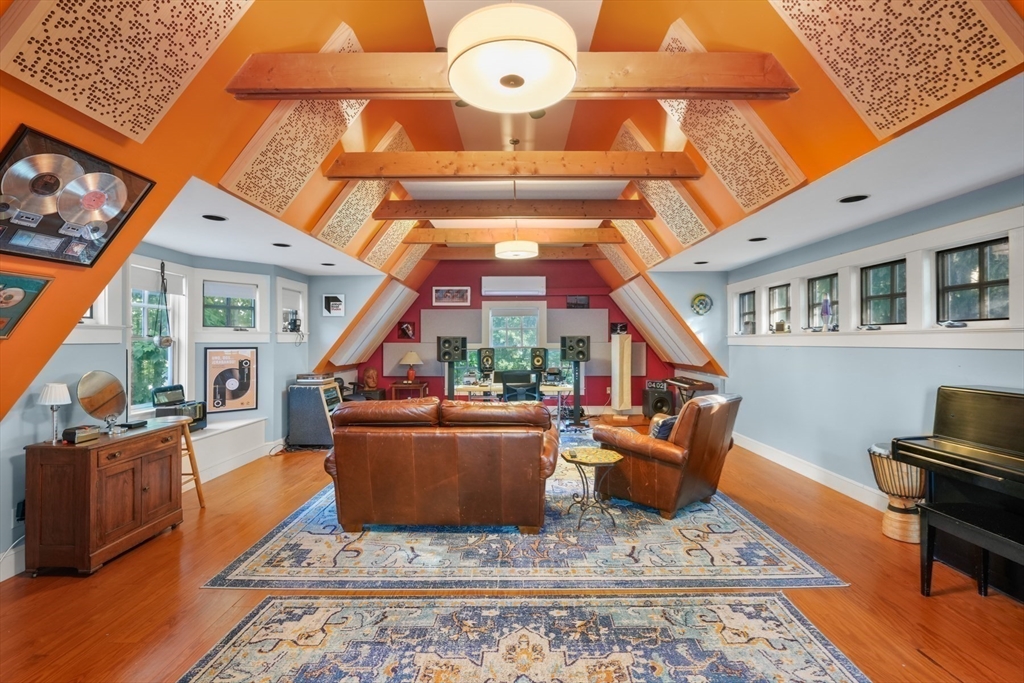 51 Abbott Road