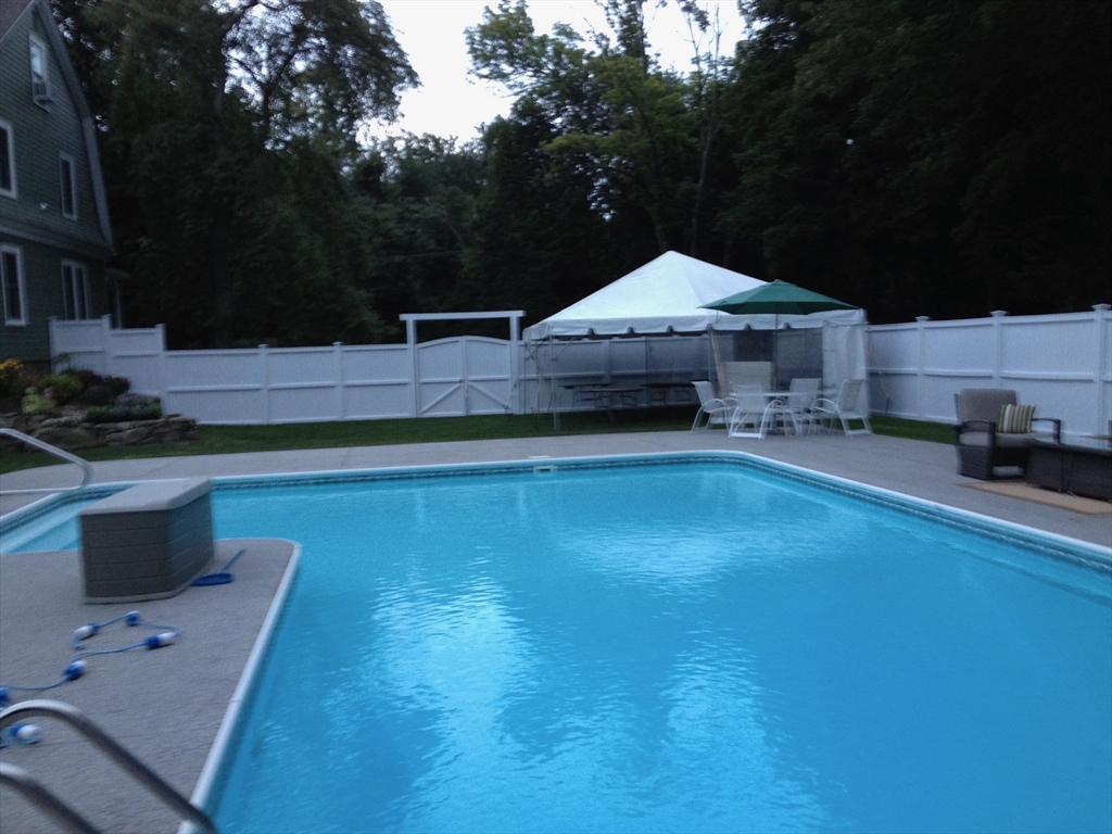 133 Bacon St