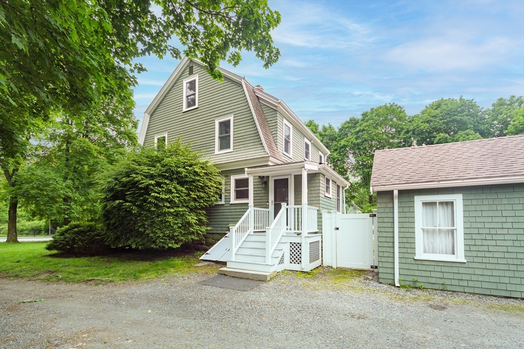 133 Bacon St