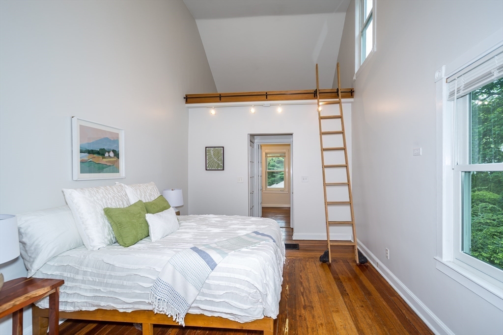 133 Bacon St