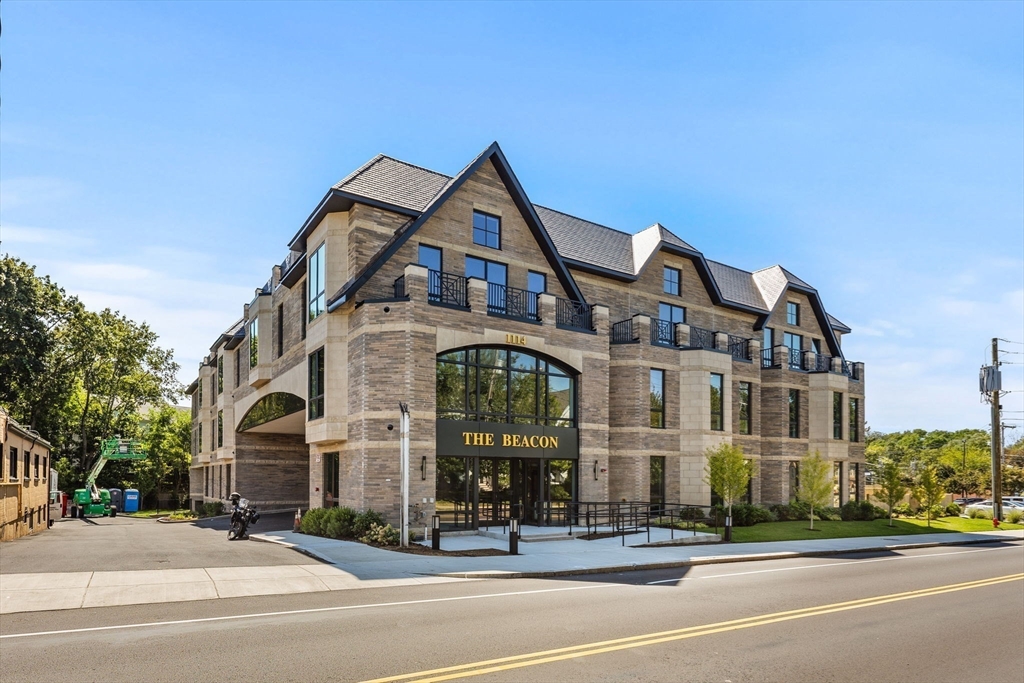 1114 Beacon St. # 211