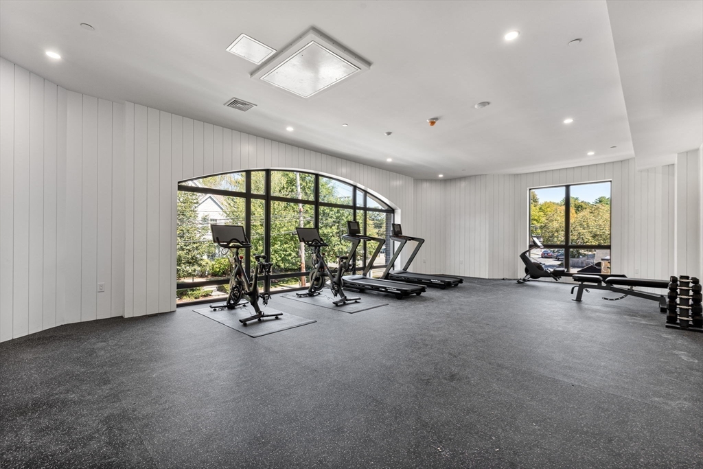 1114 Beacon St. # 211
