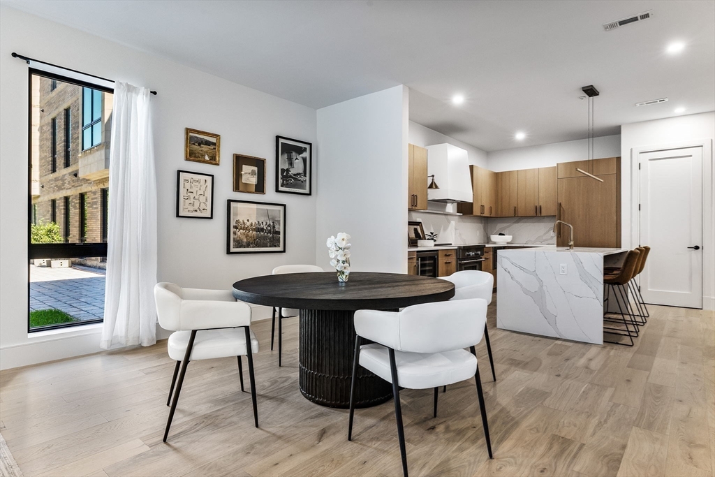 1114 Beacon St. # 211