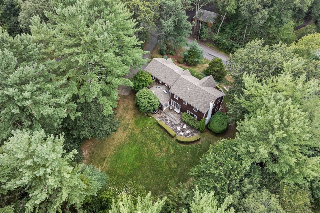 54 Woodchester Dr